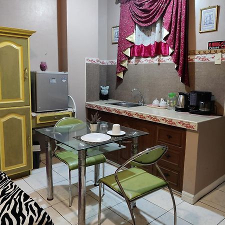 Center Parkway Pension House Калибо Екстериор снимка