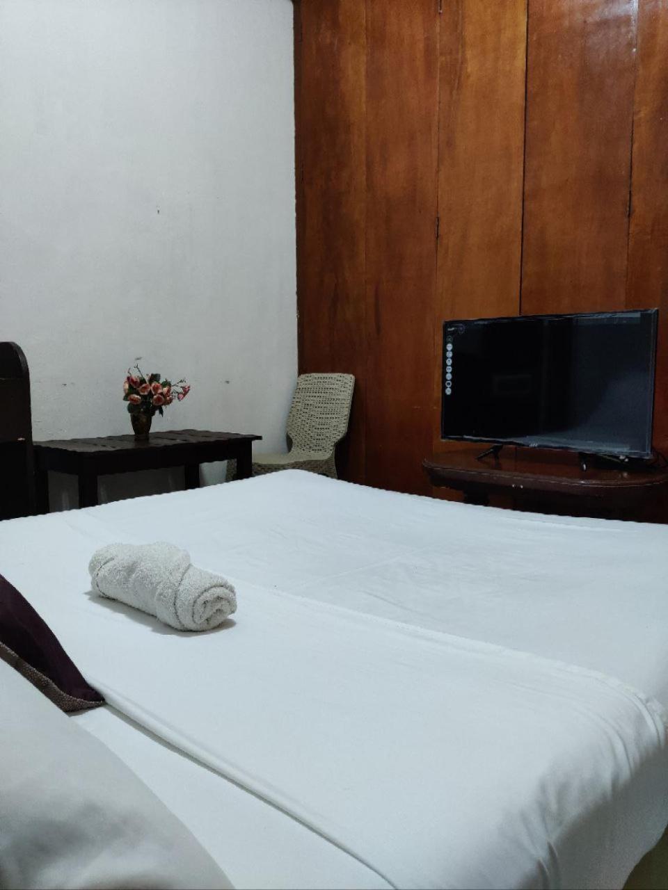 Center Parkway Pension House Калибо Екстериор снимка