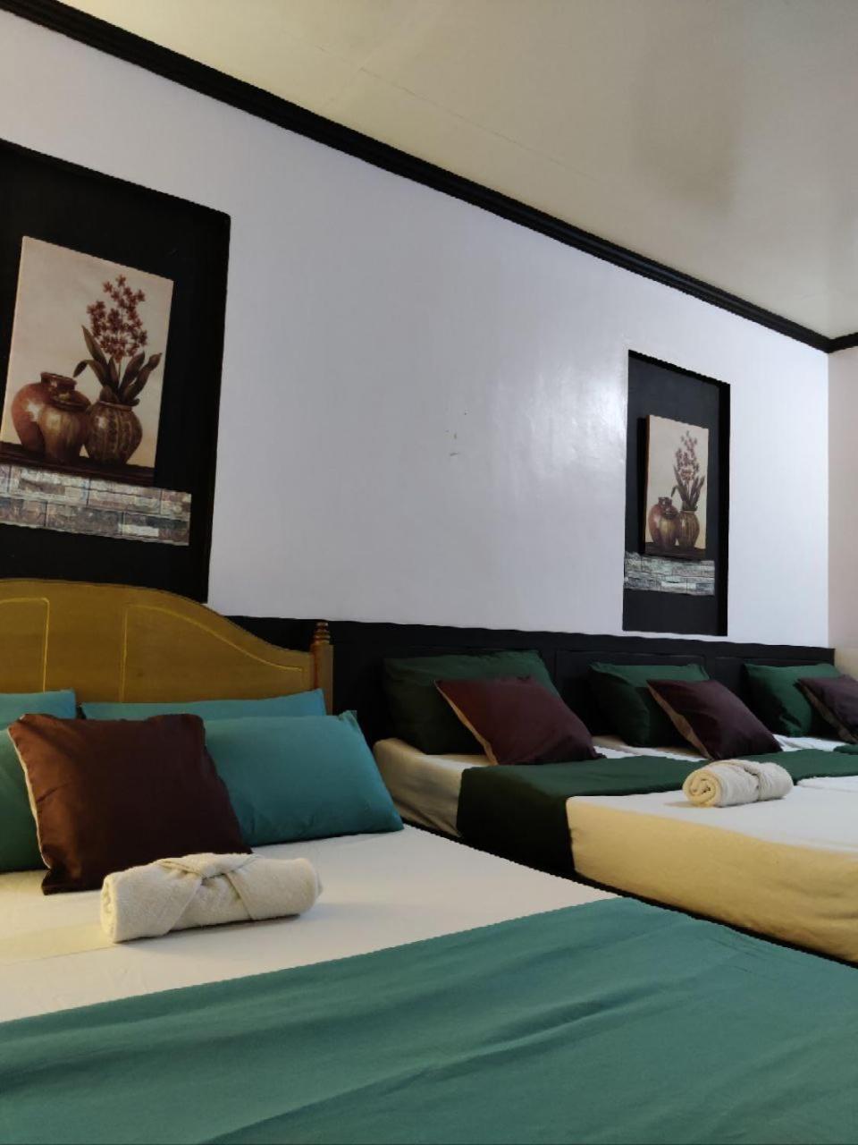 Center Parkway Pension House Калибо Екстериор снимка