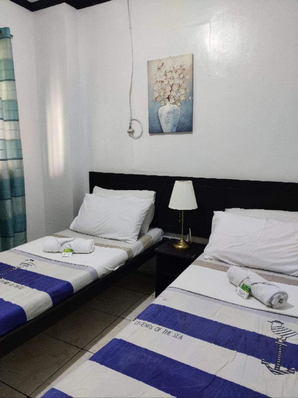 Center Parkway Pension House Калибо Екстериор снимка