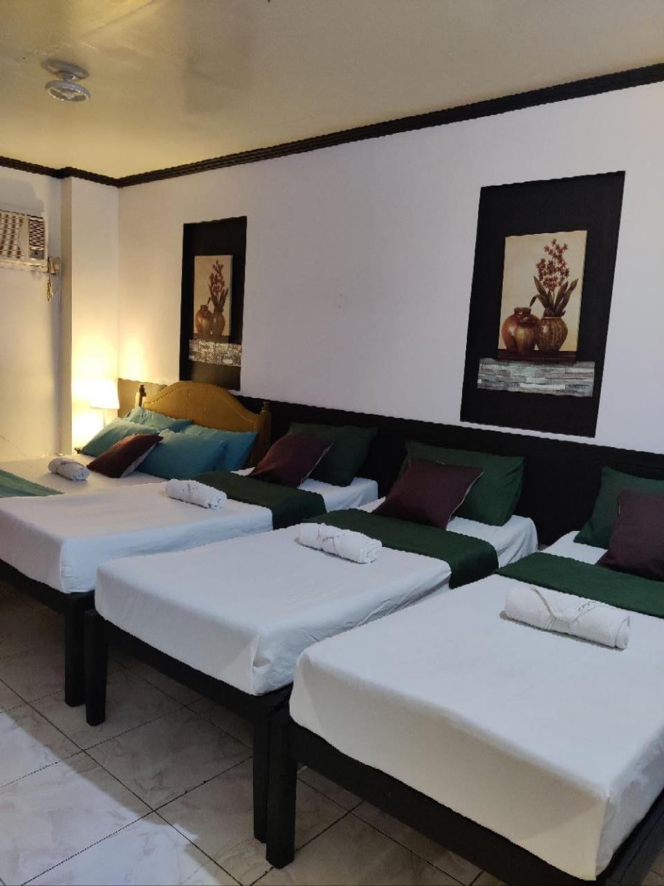 Center Parkway Pension House Калибо Екстериор снимка