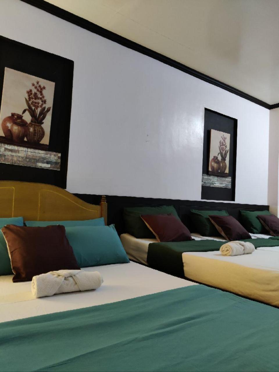 Center Parkway Pension House Калибо Екстериор снимка