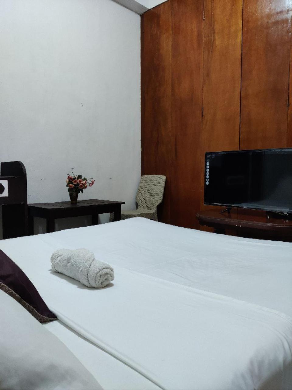Center Parkway Pension House Калибо Екстериор снимка